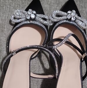 Meet your Posher, Neomi